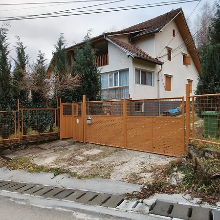 Casa Dintre Meri Poiana Mărului Exterior foto