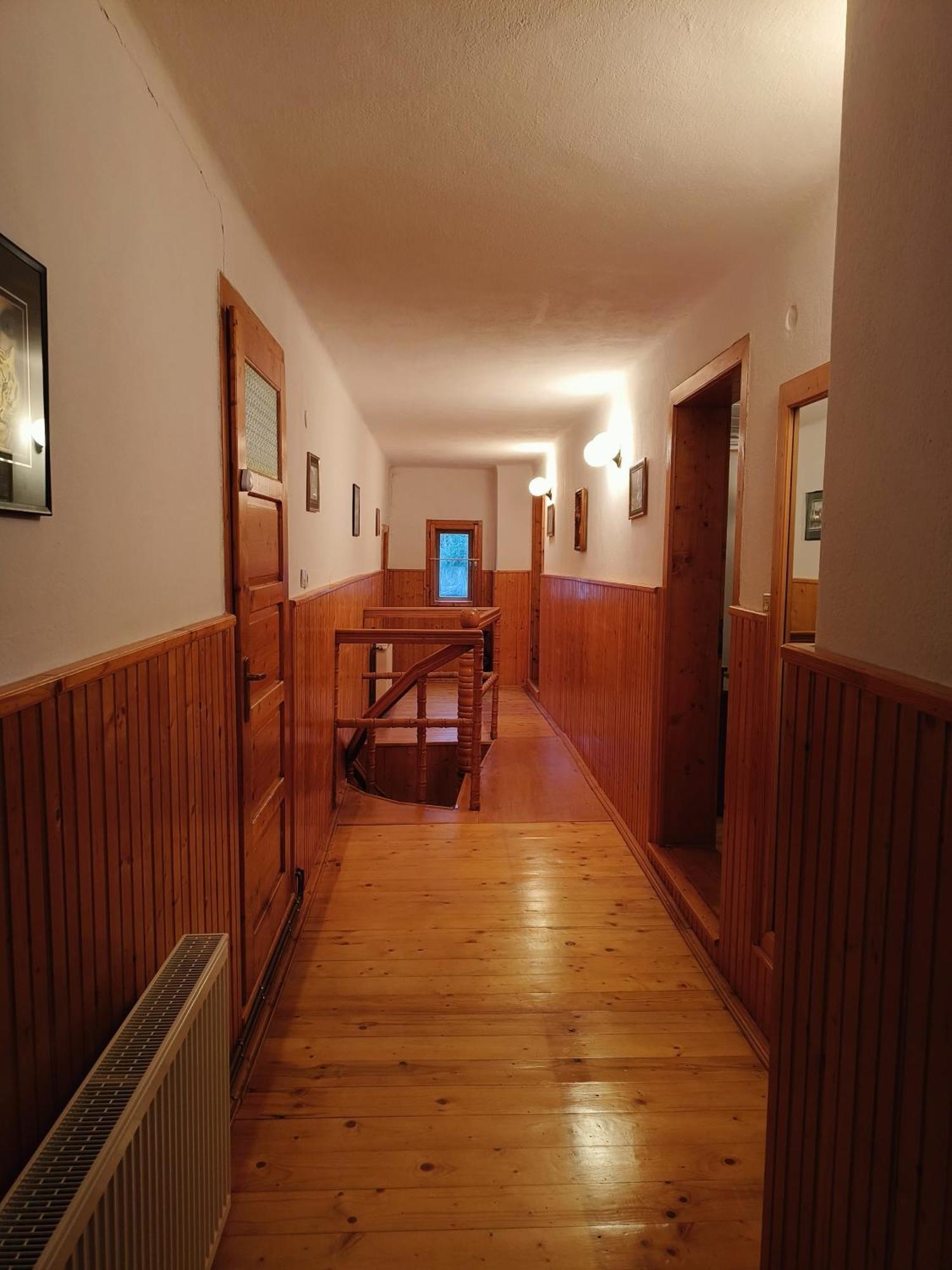 Casa Dintre Meri Poiana Mărului Exterior foto